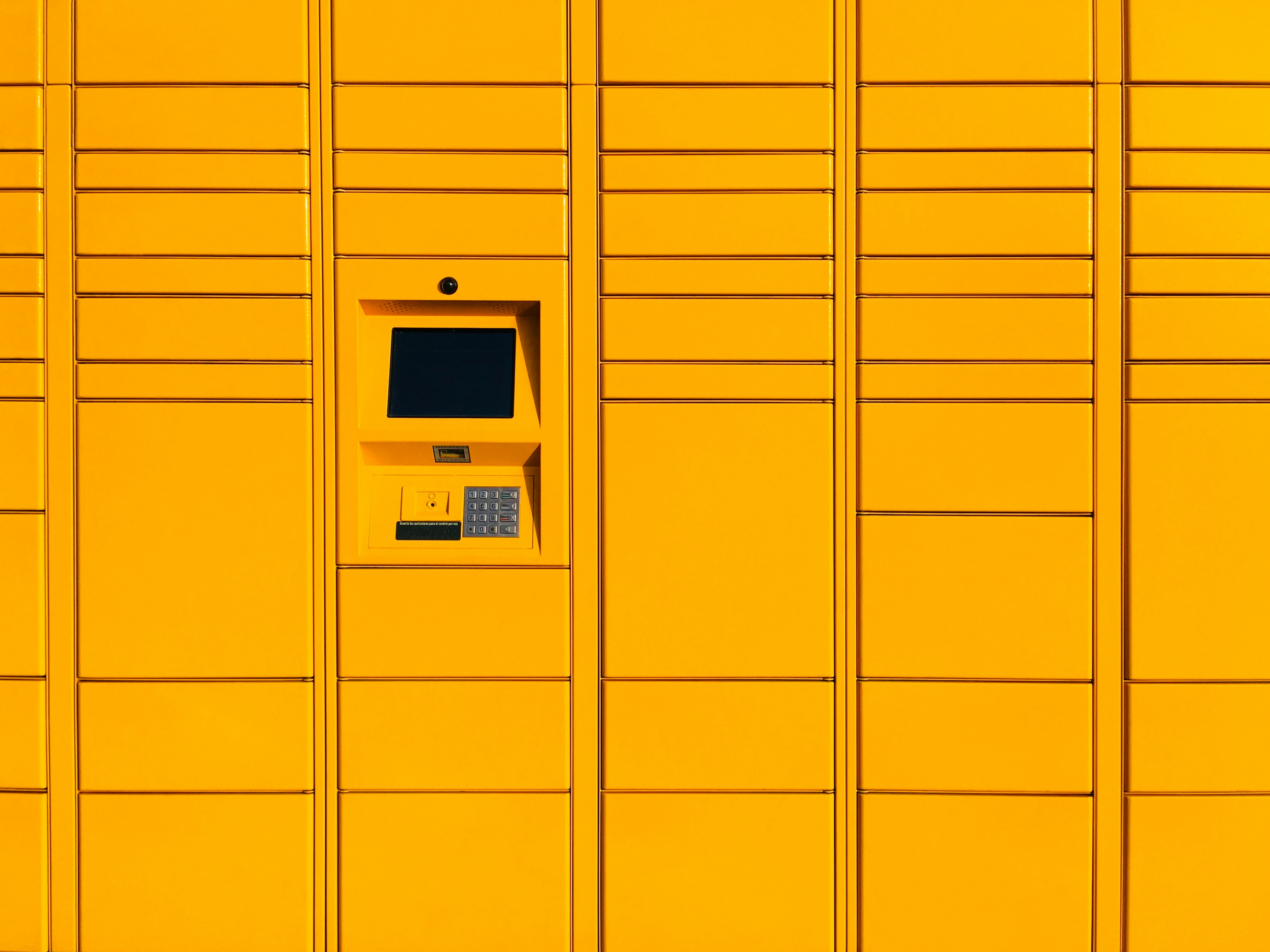 Serwis automatów skrytkowych / paczkomat
